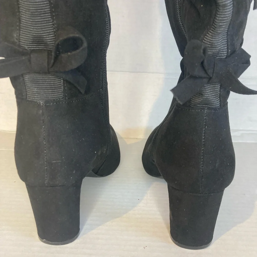 Fashion Nova Elegant Black Knee-High Women Stylish Boots 7W